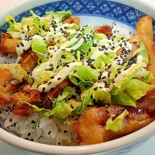 ソース/マヨで　太刀魚の天ぷらとサラダ菜の丼